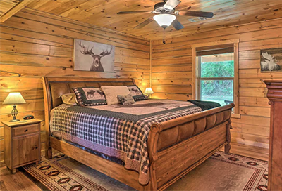 Standard 2 Queen Main Lodge